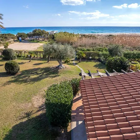 The Sound Of The Sea -amazing 30mt From The Holiday home *